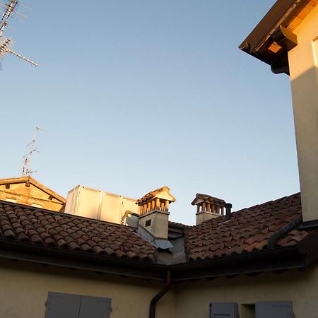 Casa Viola, Deliziosa Mansarda In Centro Storico Apartment Модена Екстериор снимка