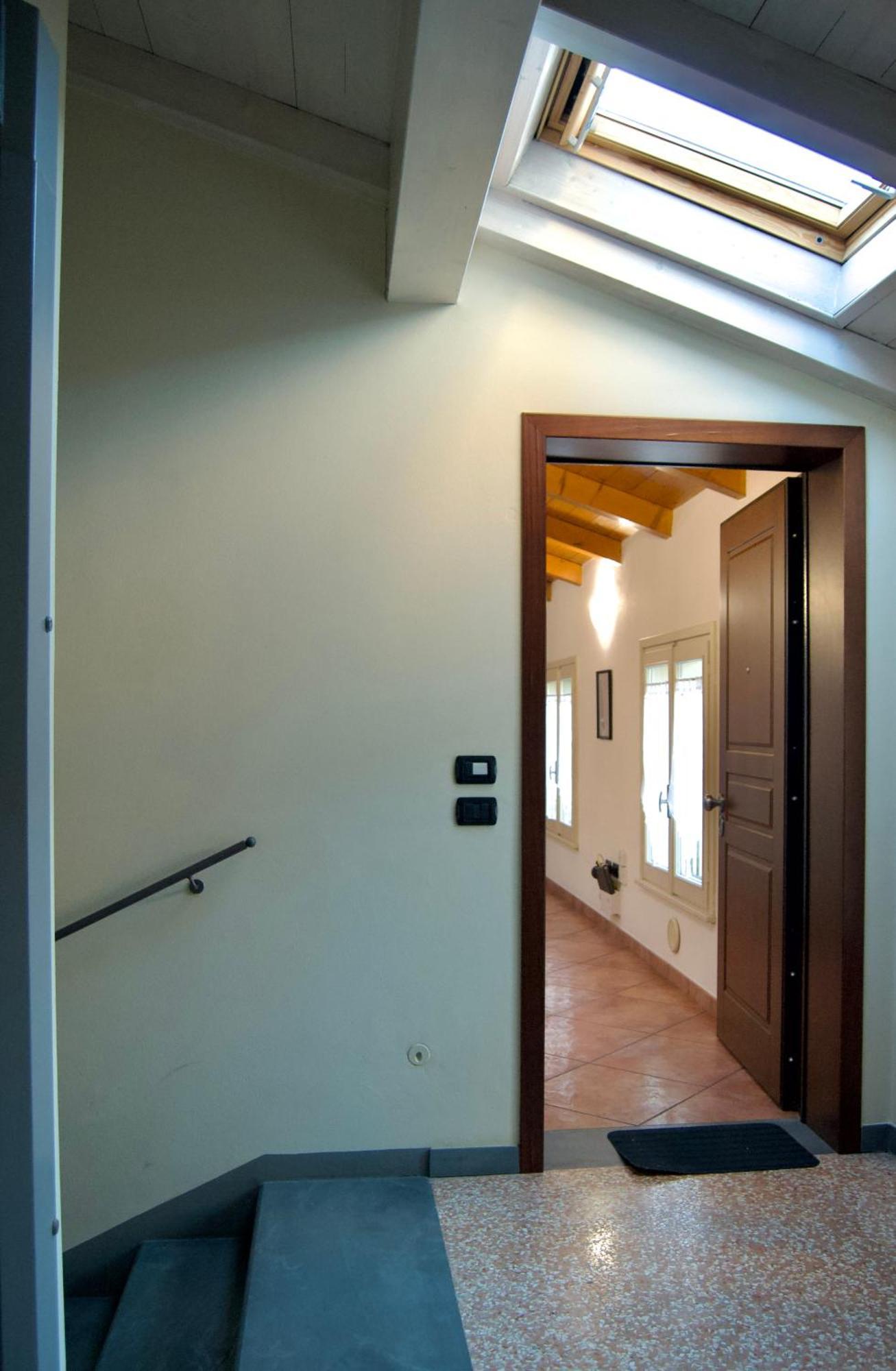 Casa Viola, Deliziosa Mansarda In Centro Storico Apartment Модена Екстериор снимка