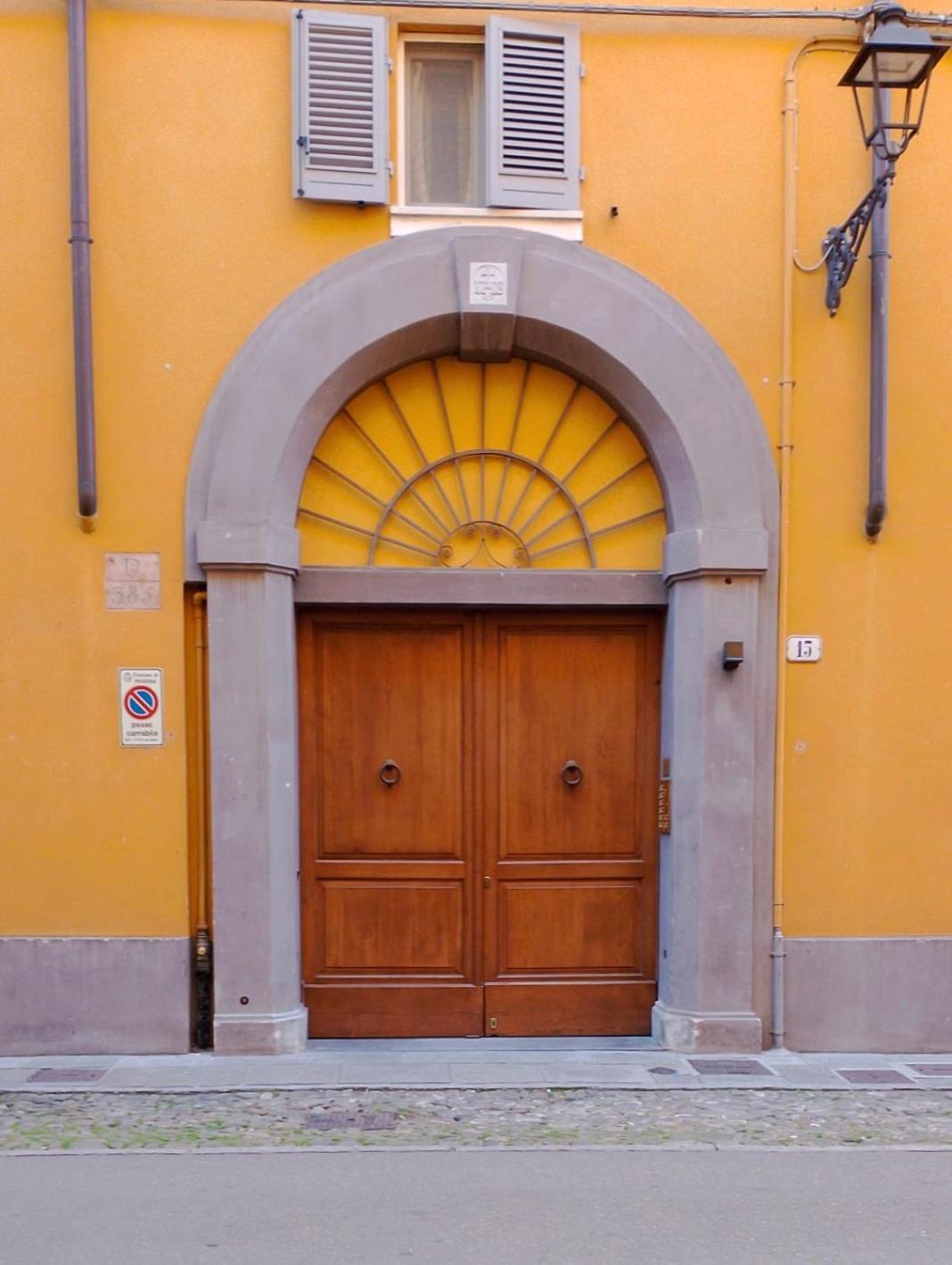 Casa Viola, Deliziosa Mansarda In Centro Storico Apartment Модена Екстериор снимка